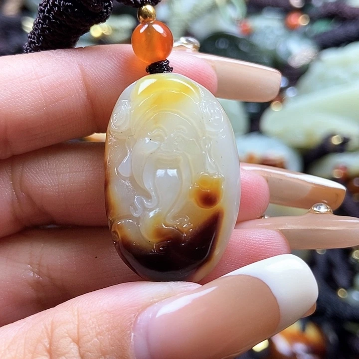 和田玉颈饰未镶嵌