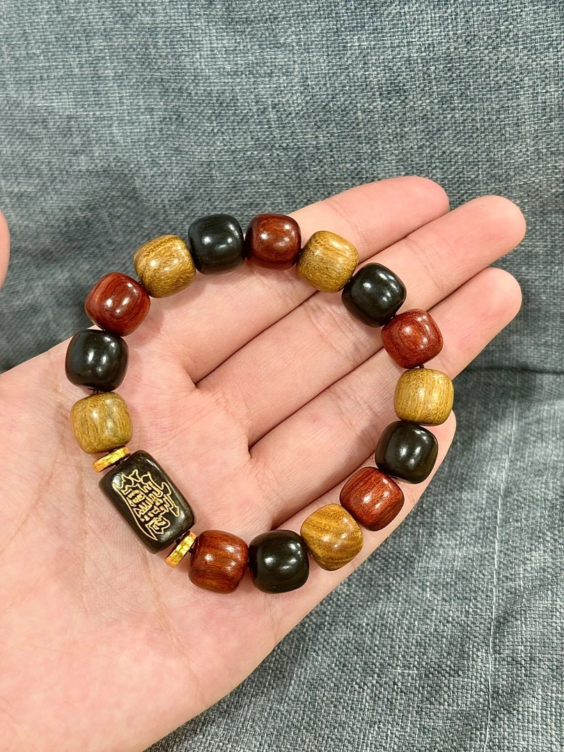 名贵多宝手串男女款卡12 155（无礼盒）