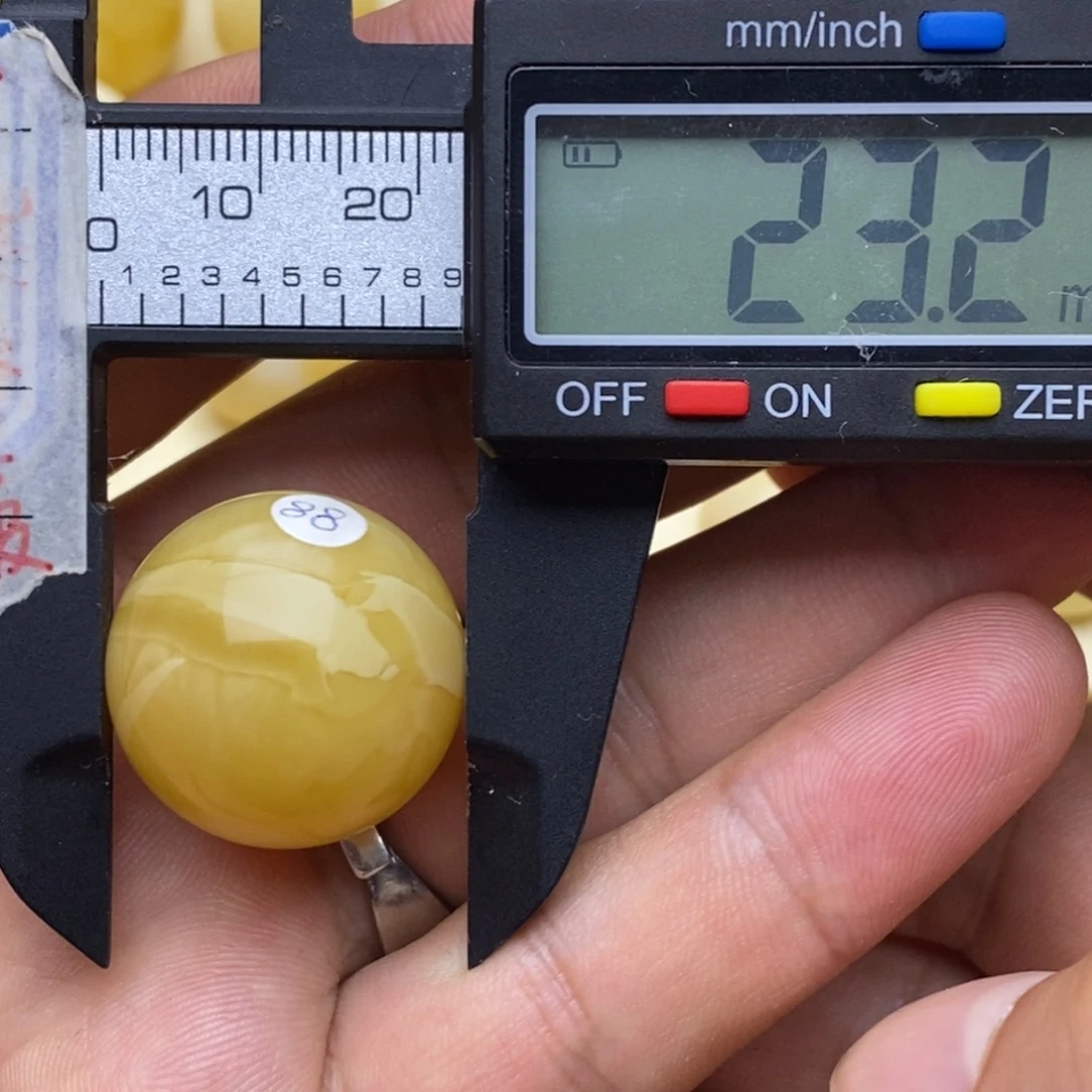 未镶嵌蜜蜡裸石23.2微瑕圆珠默认直发
