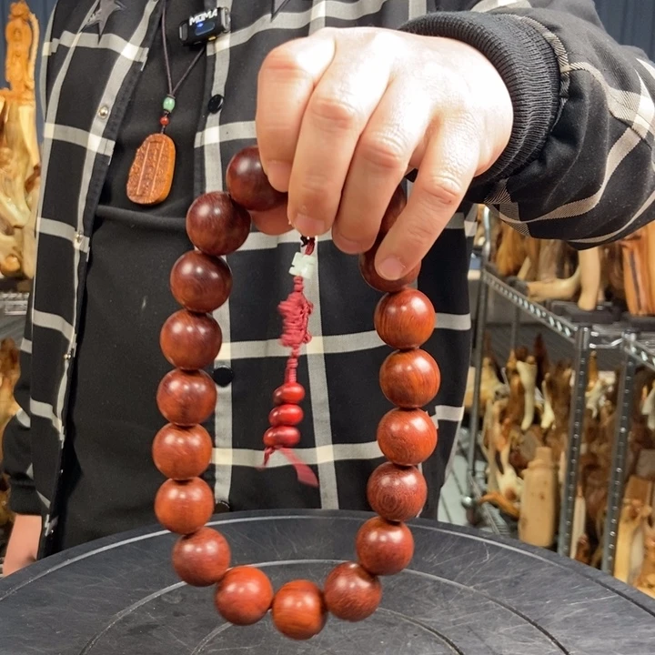 花梨木类手串2.5手持