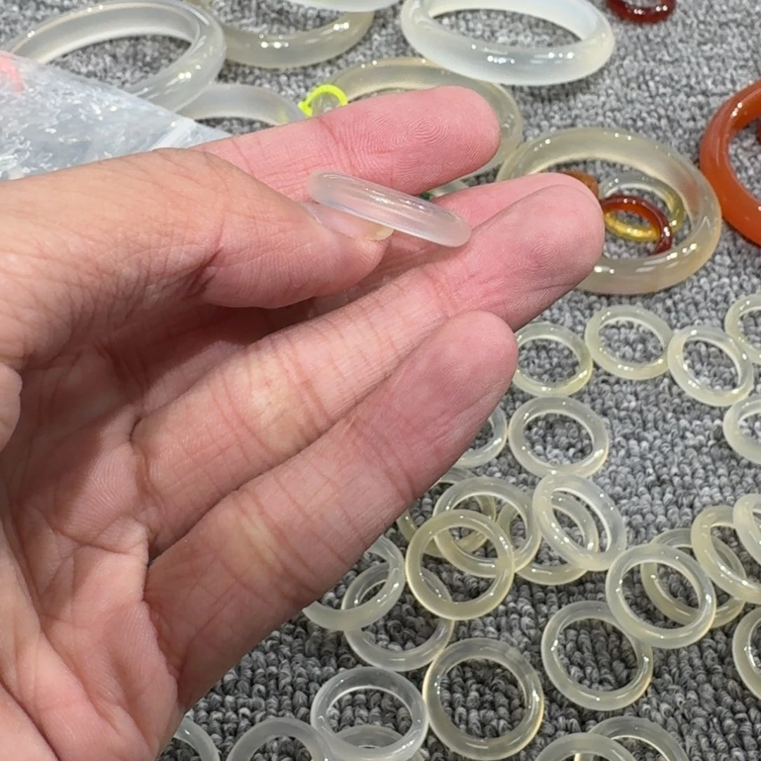 奶****玛瑙/玉髓未镶嵌戒指01