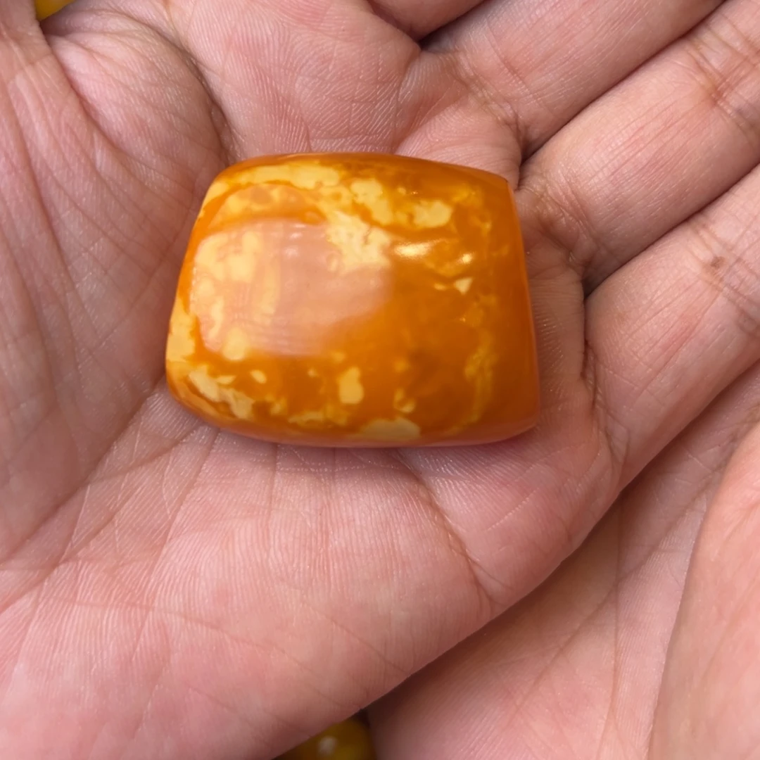 蜜蜡吊坠(不含链)未镶嵌