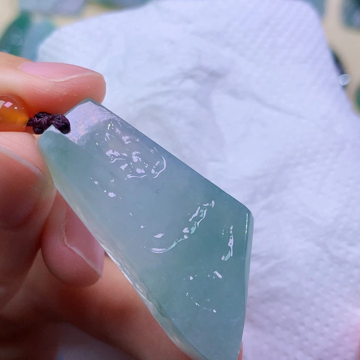 翡翠未镶嵌吊坠(不含链) 5744