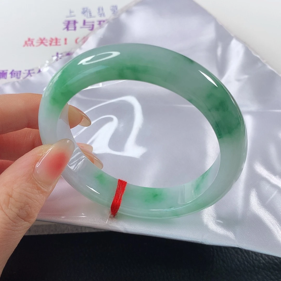 翡翠手镯未镶嵌 正圈①④②