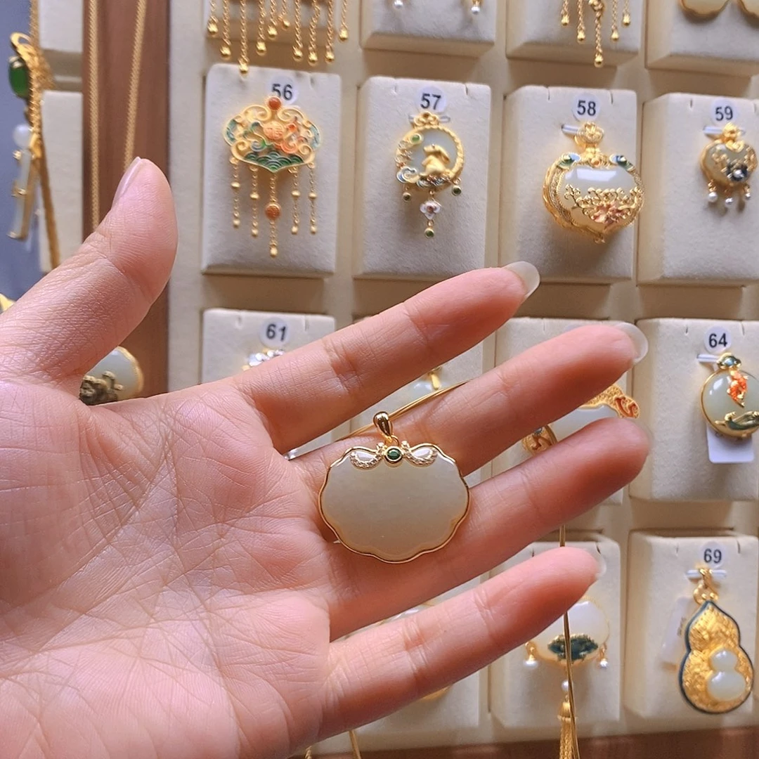 和田玉银S925镶嵌颈饰