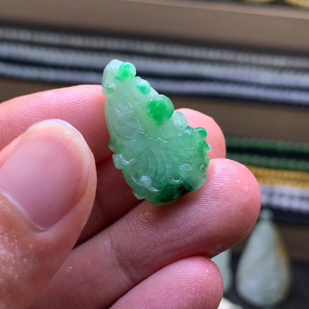 未镶嵌定制翡翠辣色白菜