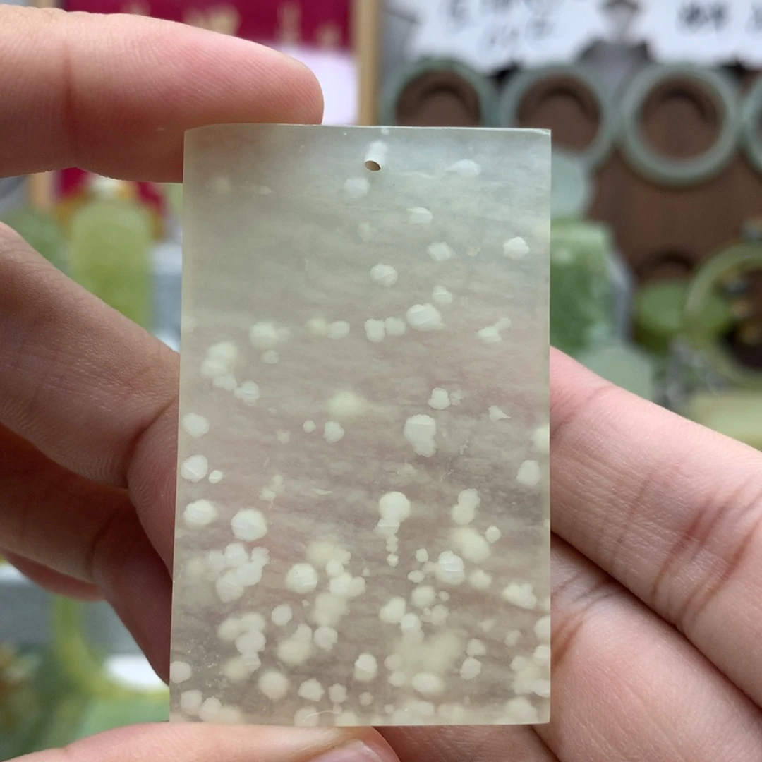 岫玉未镶嵌吊坠(不含链)