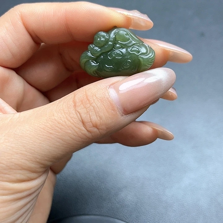 【闪购商品】颈饰未镶嵌和田玉