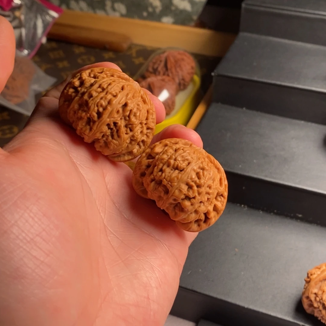 吊坠文玩核桃41红宝石