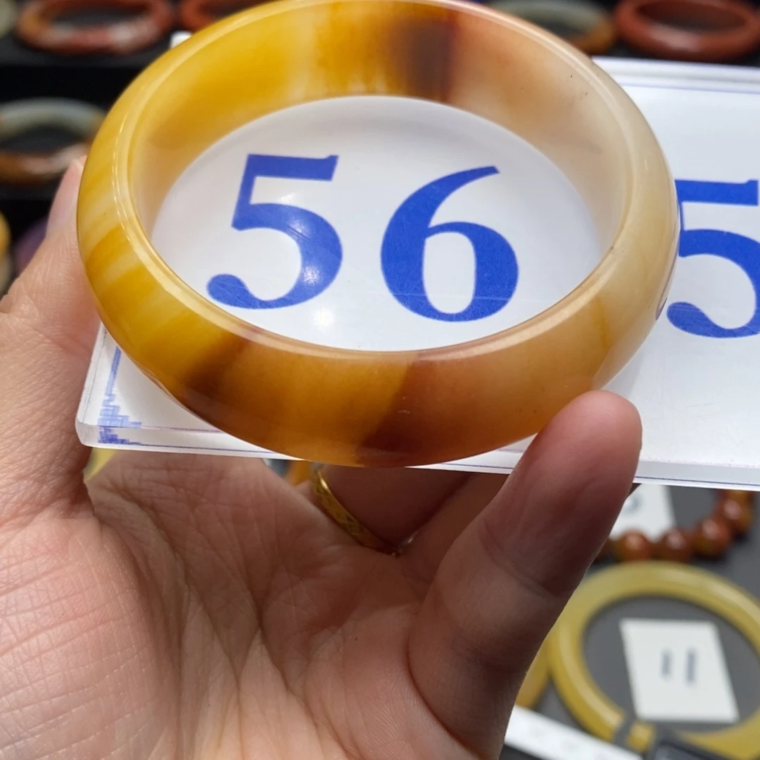 石英质玉（黄龙玉）手镯未镶嵌