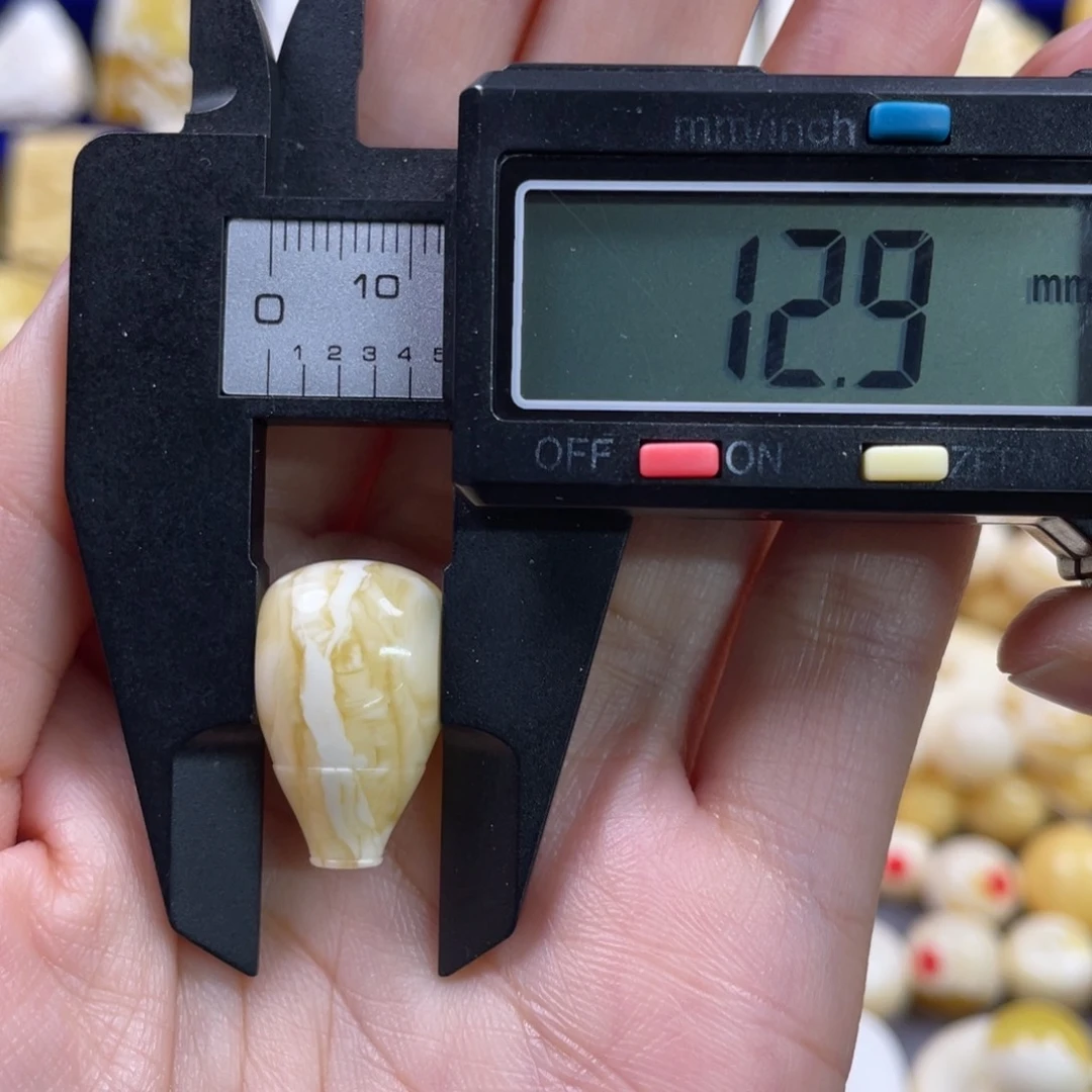 未镶嵌琥珀裸石L*y琥珀蜜蜡