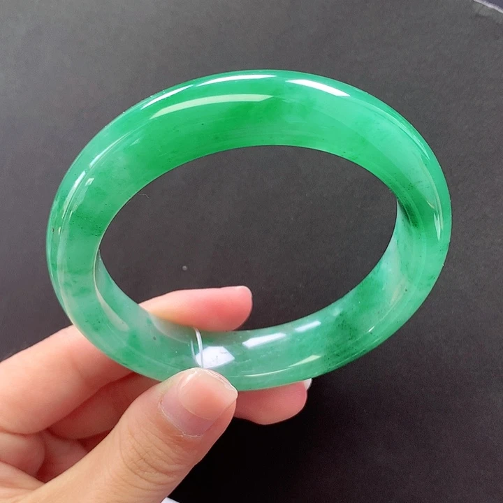 未镶嵌手镯石英质玉无**心