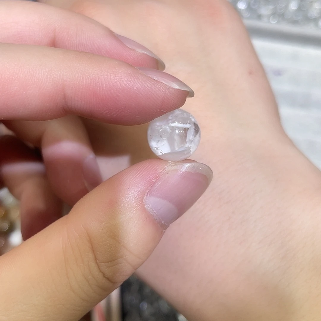 水晶珠宝半成品未镶嵌Y*n打孔，不退不换