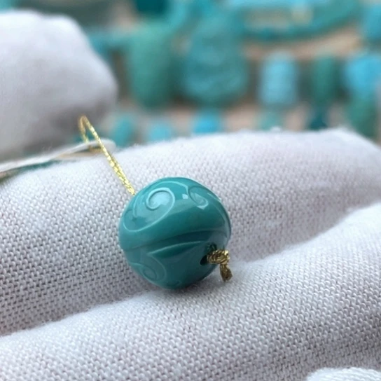 绿松石未镶嵌珠宝奇石