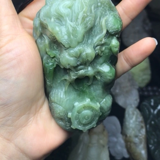 和田玉（碧玉）未镶嵌把件