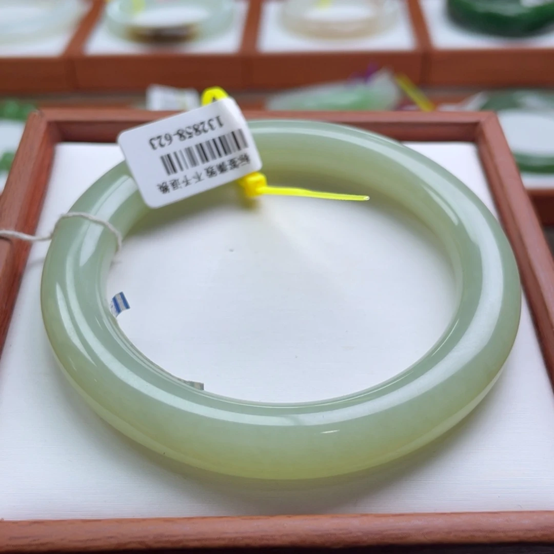 【闪购商品】未镶嵌手镯和田玉67 59/60