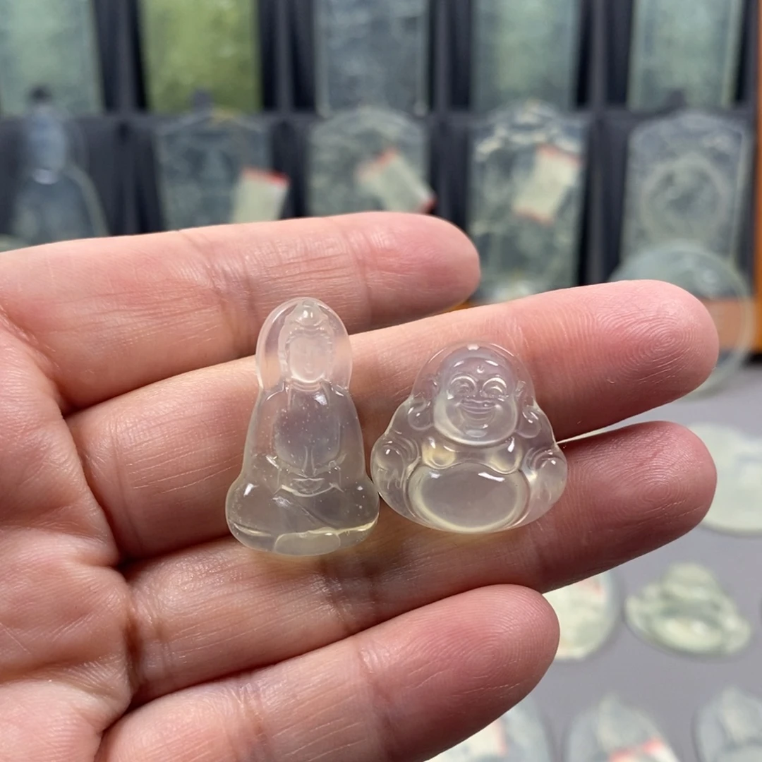 未镶嵌蛇纹石玉颈饰