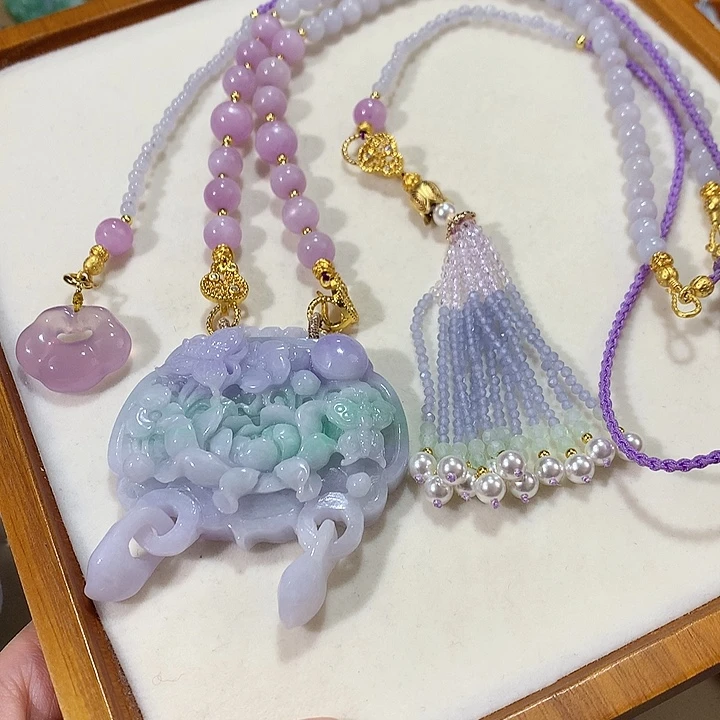 翡翠未镶嵌颈饰翡翠吊坠