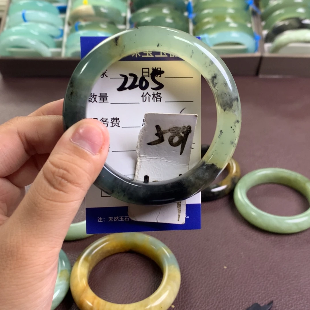 未镶嵌蛇纹石玉手镯2205