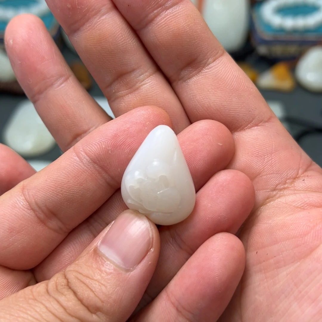 【闪购商品】和田玉颈饰未镶嵌知*