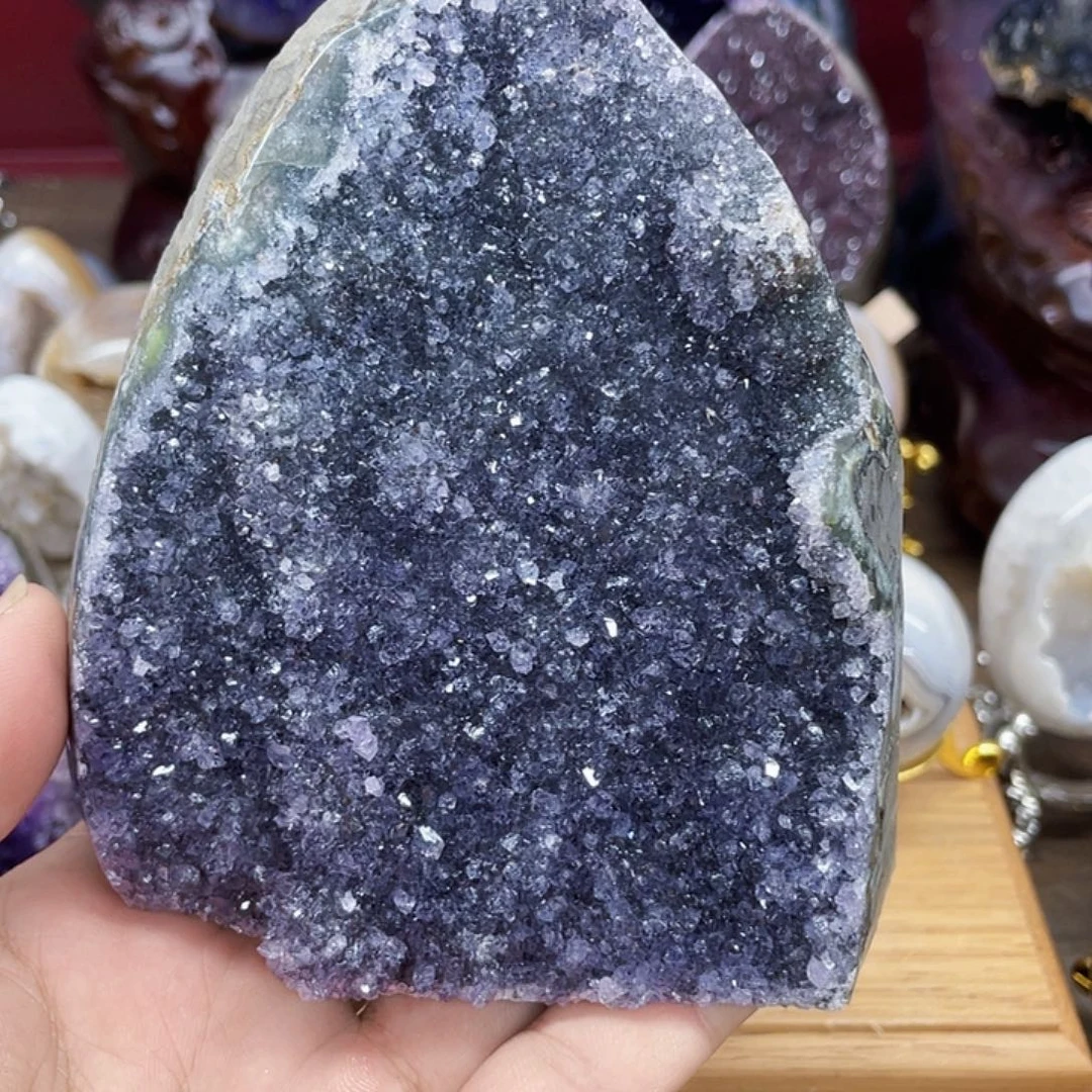 紫晶未镶嵌大型摆件（非配饰）