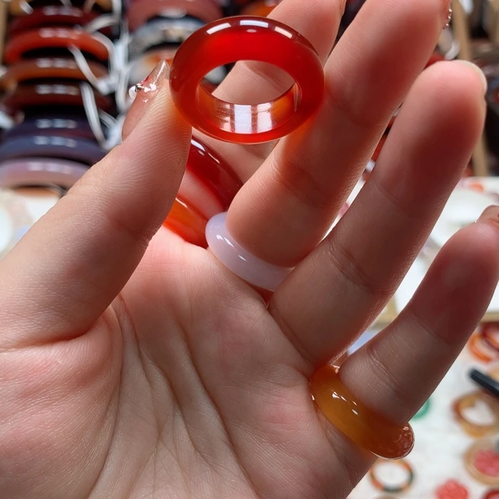 玛瑙/玉髓手镯未镶嵌曼*