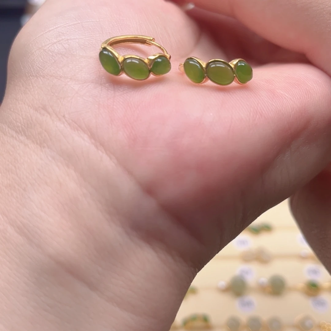 和田玉银S925镶嵌耳饰