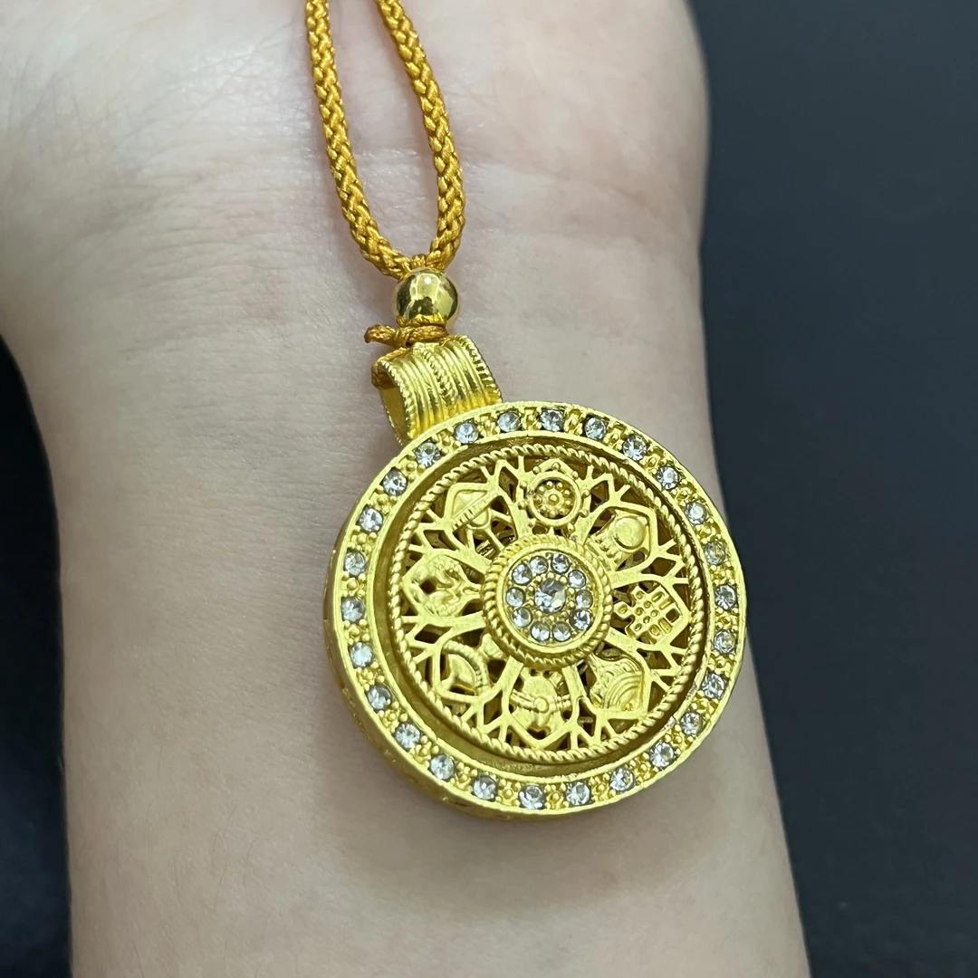 05  时尚金色工艺摆件