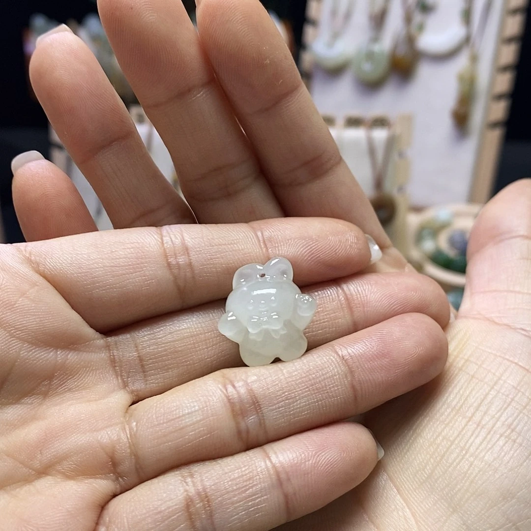 颈饰未镶嵌和田玉希*