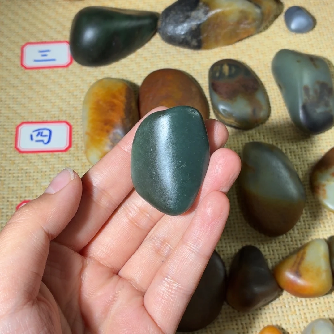 和田玉未镶嵌挂件33.3