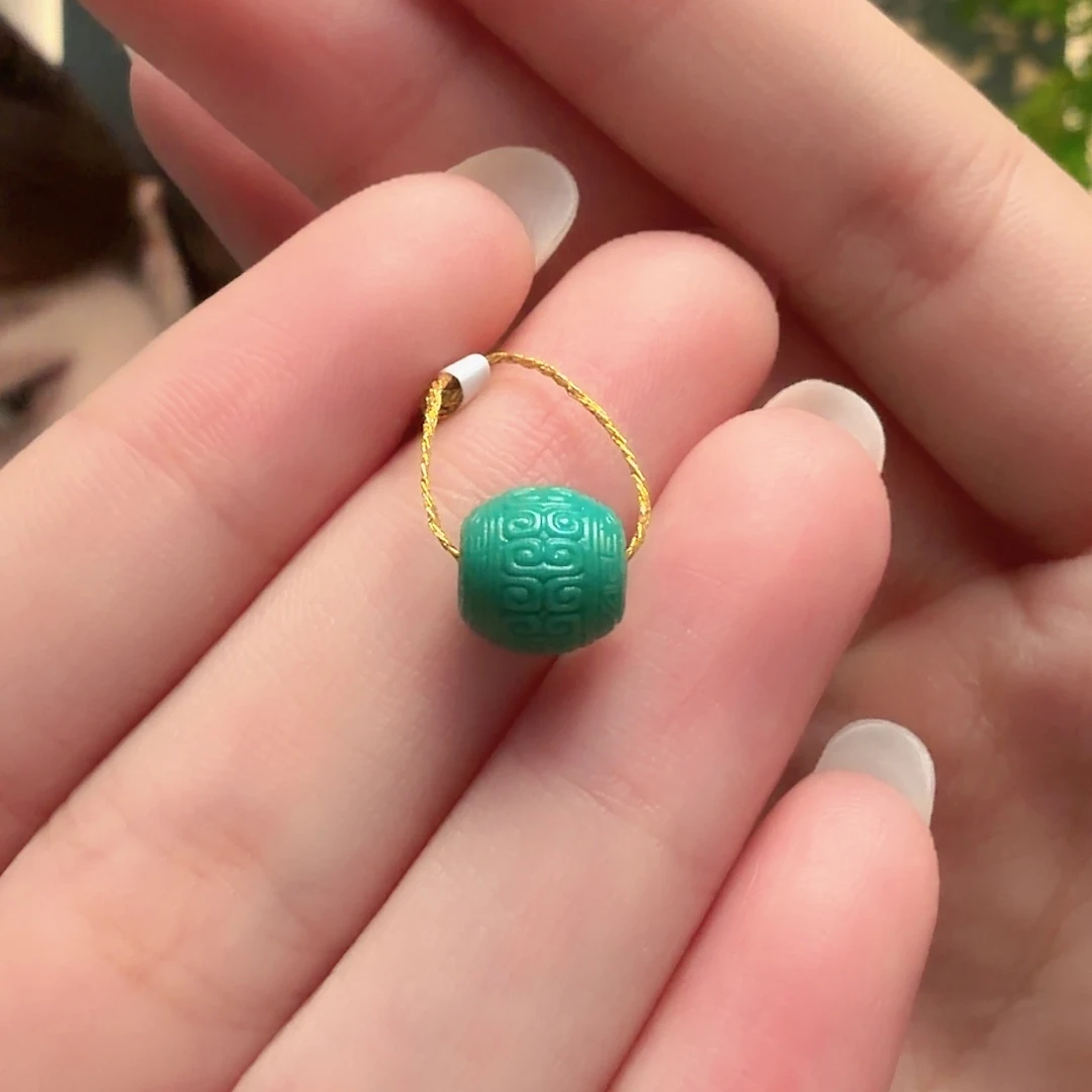 绿松石未镶嵌颈饰