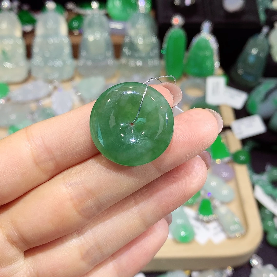 颈饰未镶嵌翡翠扣子
