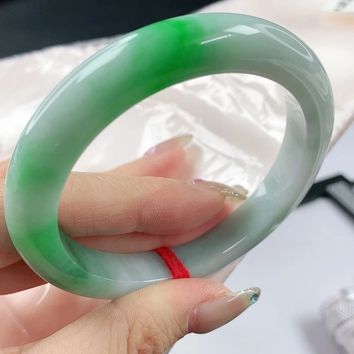 未镶嵌手镯翡翠，354