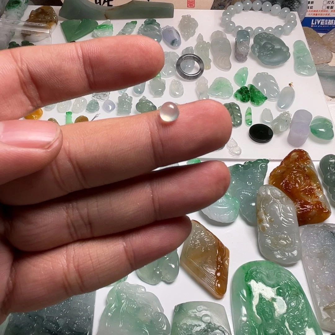 翡翠未镶嵌颈饰天然翡翠