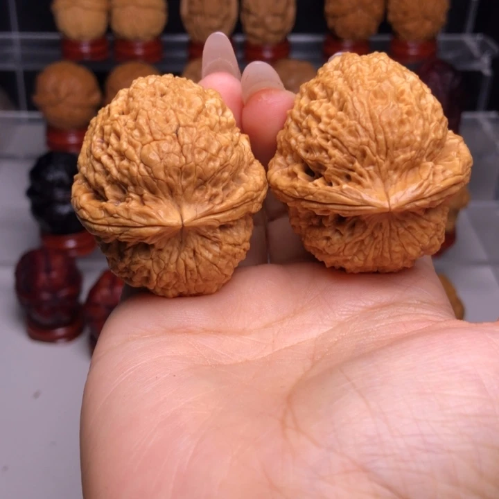 又***寸文玩核桃吊坠8铁狮子