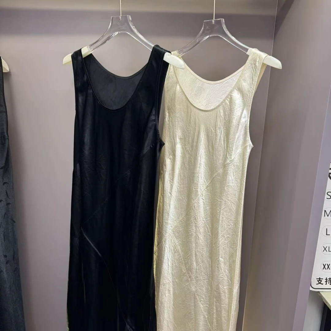 【三木服饰】设计师款极简风背心连衣裙气质高级