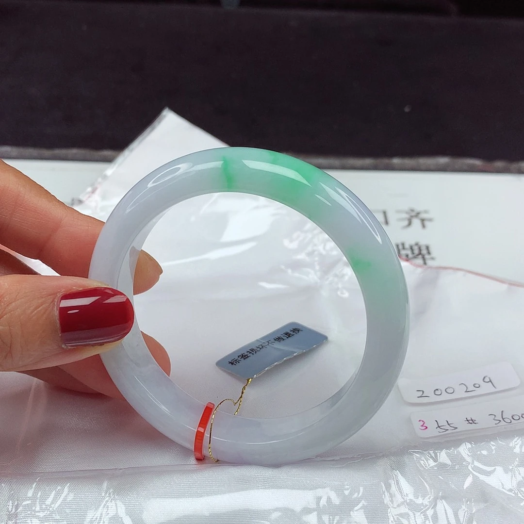 翡翠手镯未镶嵌55圈0209