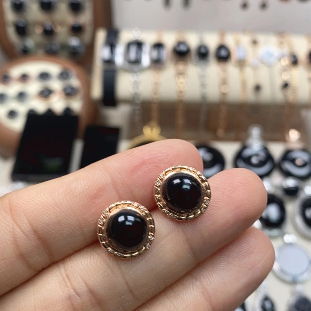 翡翠18K金镶嵌耳饰