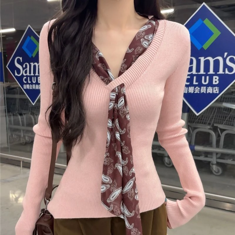 2025秋冬新款韩系修身显瘦时尚气质飘带别致减龄V领长袖针长袖辉