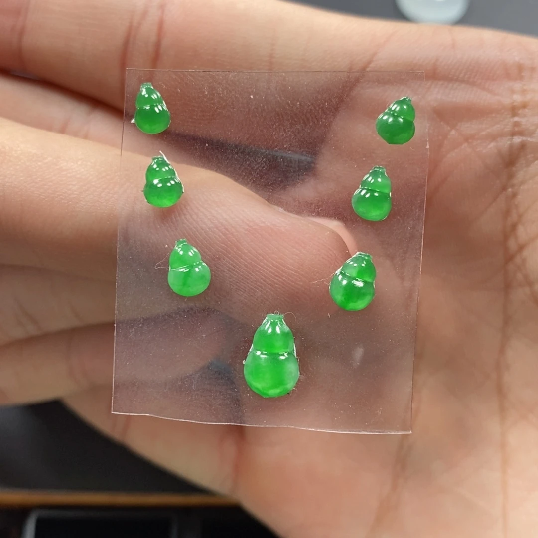 翡翠挂件未镶嵌翡翠珠宝翡翠珠宝