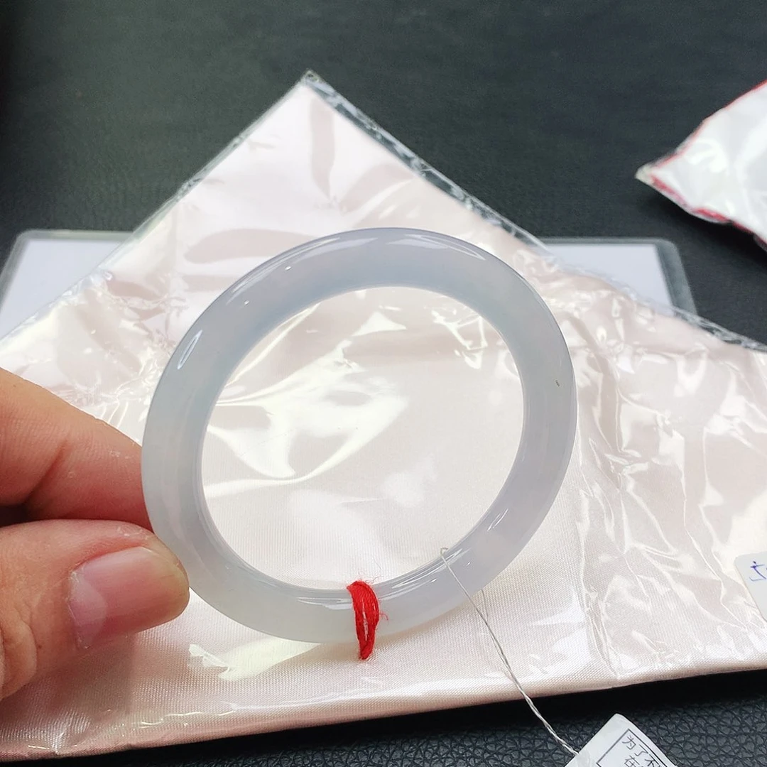 未镶嵌手镯翡翠天然翡翠手镯