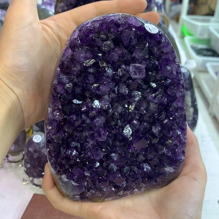 未镶嵌大型摆件（非配饰）水晶