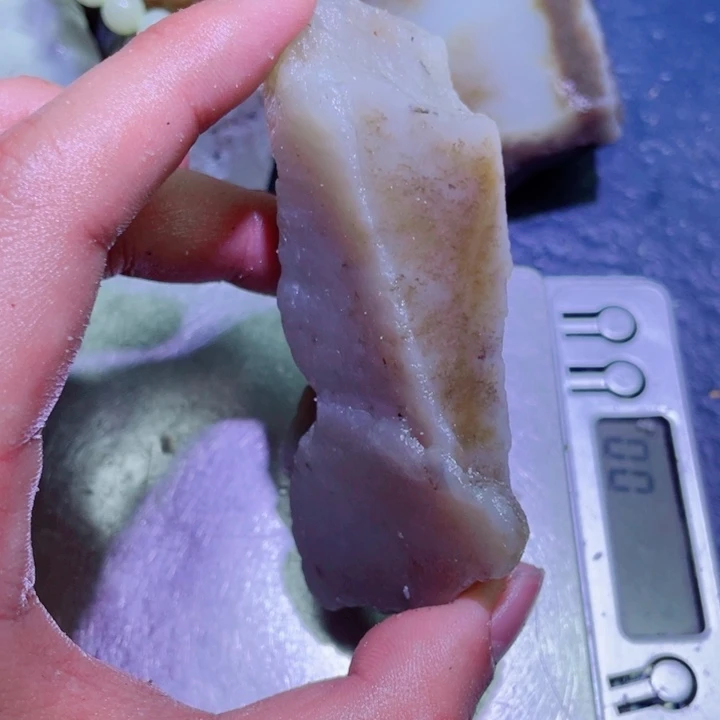 和田玉未镶嵌珠宝半成品