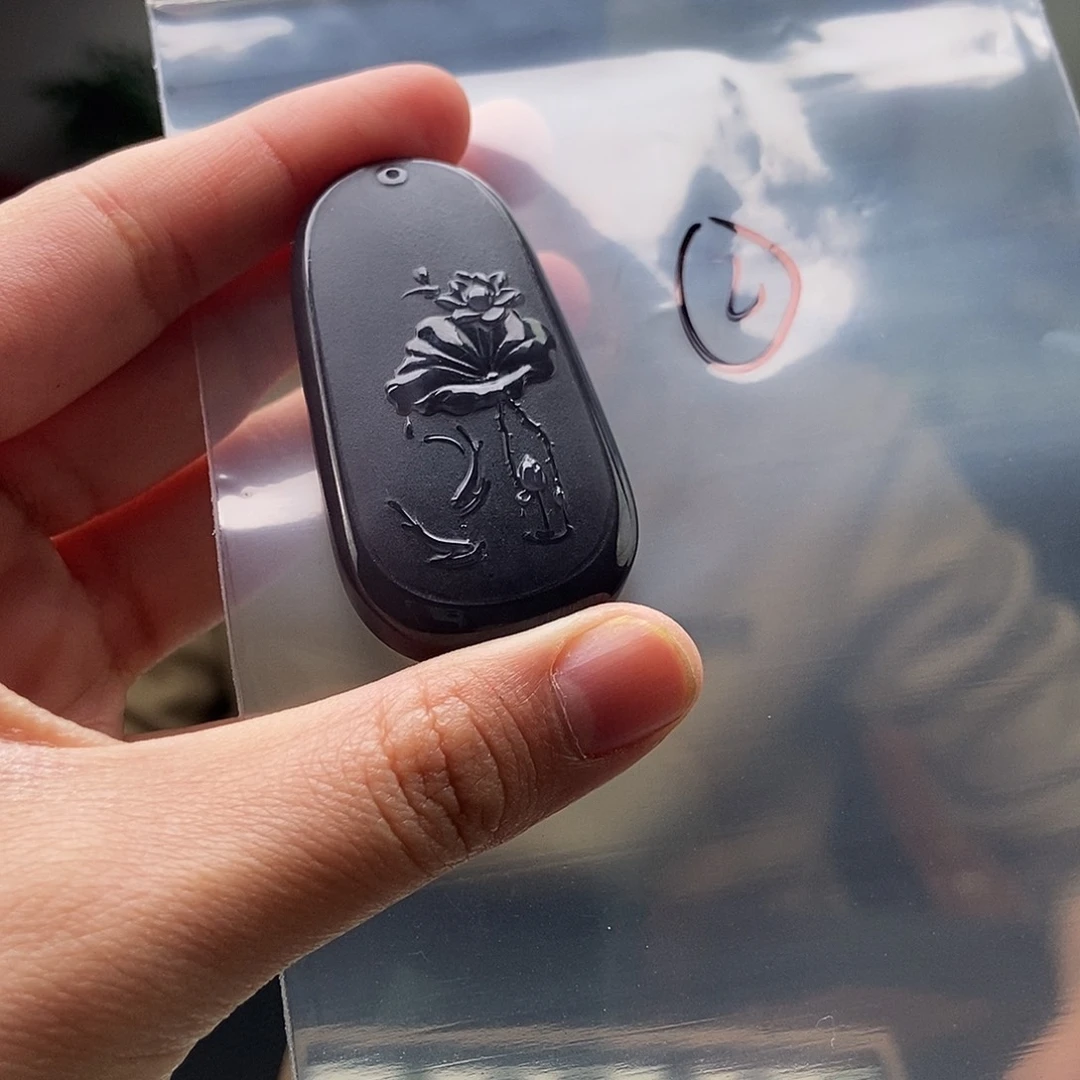 和田玉颜色多样性发拍一发一未镶嵌