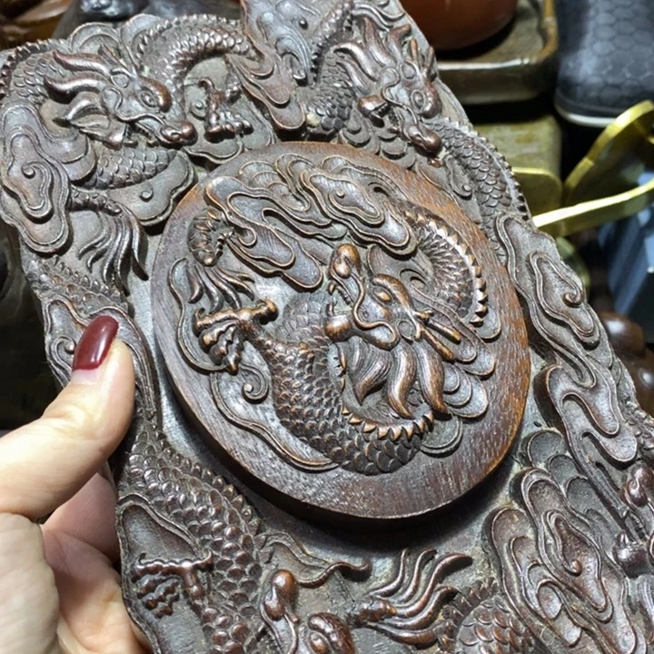 端景台紫檀木类哦了