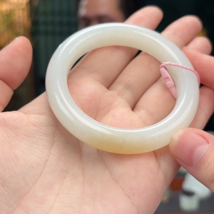 和田玉手镯18K金镶嵌54圈口