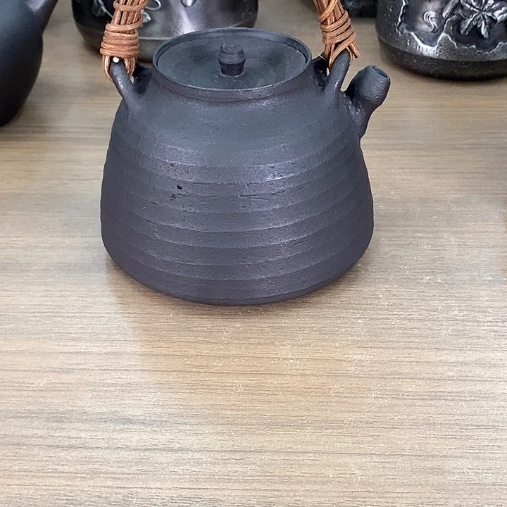 1土瓶烧色砂铁壶500毫升纯手工打造