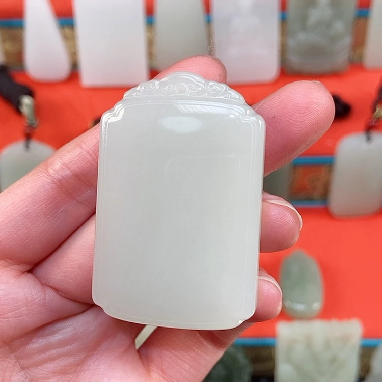 【闪购商品】颈饰未镶嵌和田玉