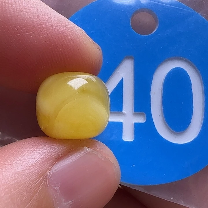 未镶嵌蜜蜡裸石11m m
