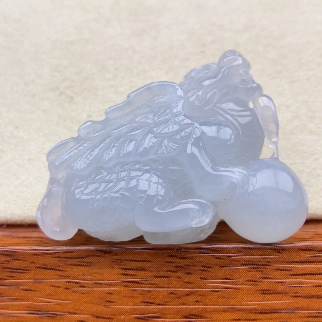 翡翠未镶嵌颈饰吊坠38